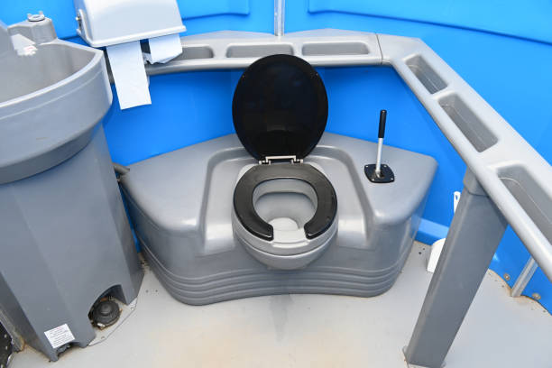 Best Deluxe Portable Toilet Rental  in Avalon, NJ